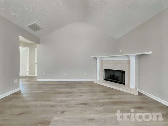 Photo - 225 Victoria Blvd