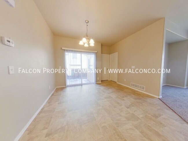 Photo - 6603 Thistlewood St