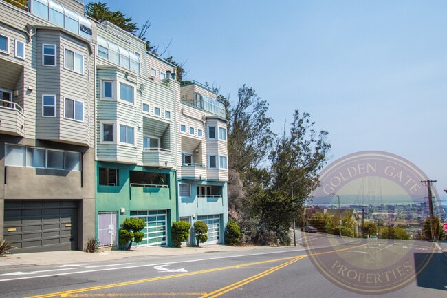 Photo - Corona Heights - 3 BR, 2.5 BA Condo 1,586 ... Unit #1