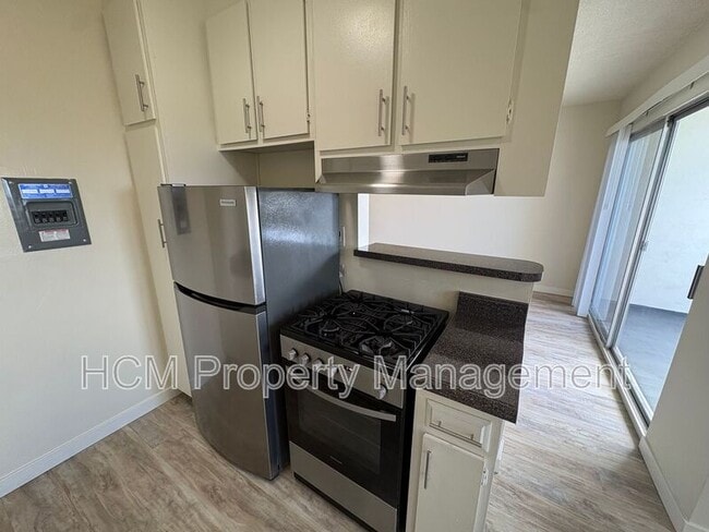 Photo - 2928 4th St
