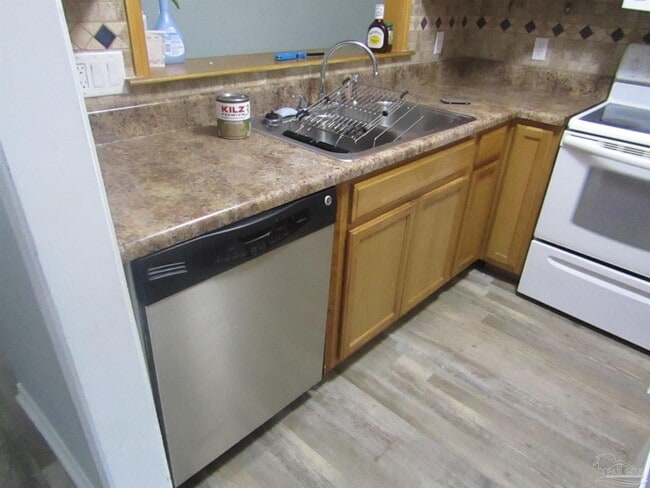 Photo - 1305 Foxborough Dr