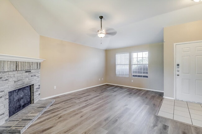 Photo - 6903 Rondo Dr