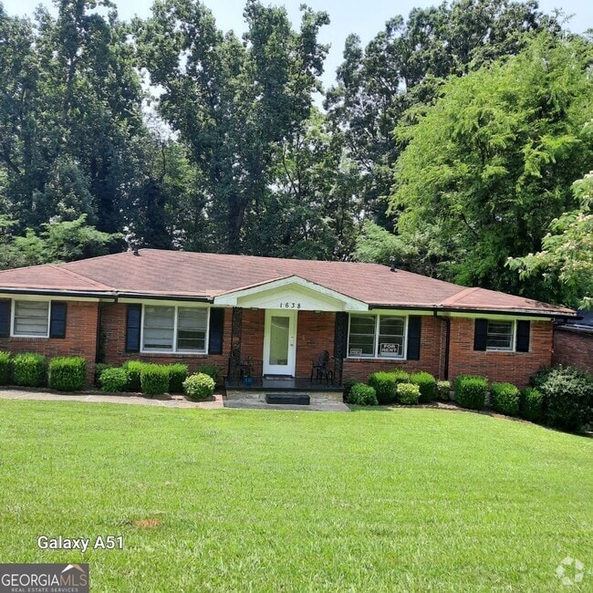 Building Photo - 1638 E Woodberry Ave Rental