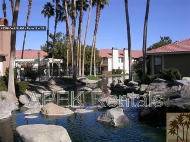 Photo - 43376 Cook St