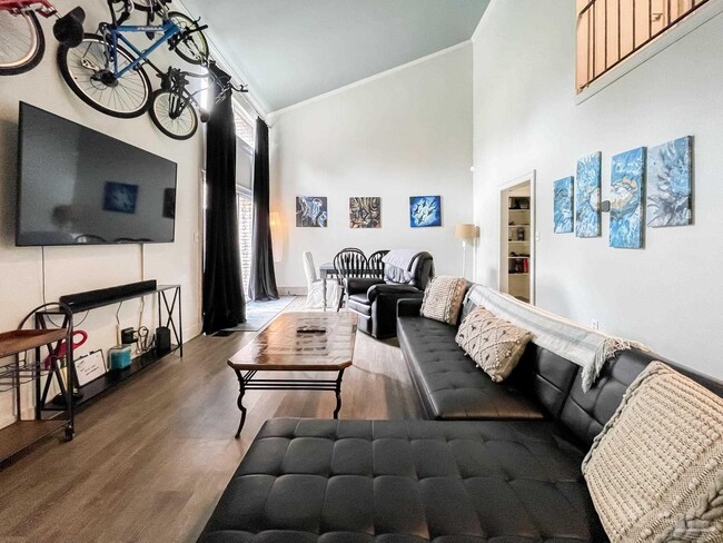 Photo - 4836 Huron Dr