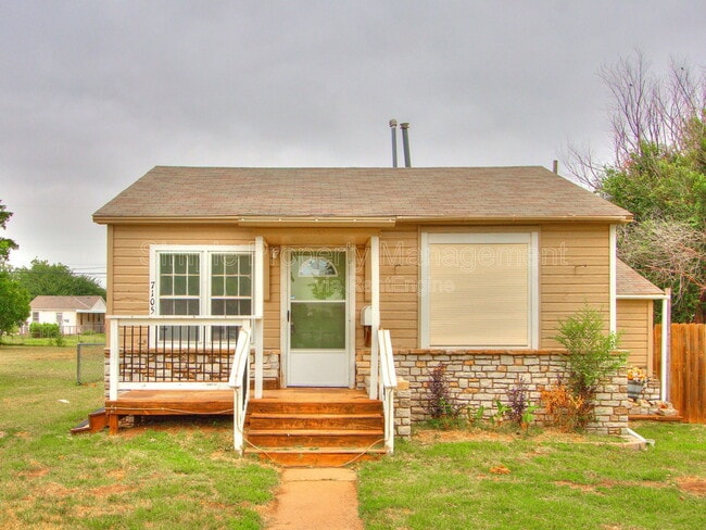 Photo - 7105 NW 39th St