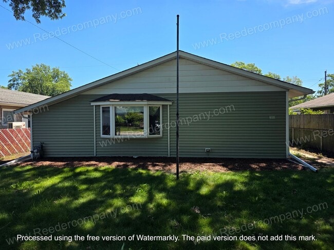 Building Photo - Newly updated 3 bedroom 1 bathroom house