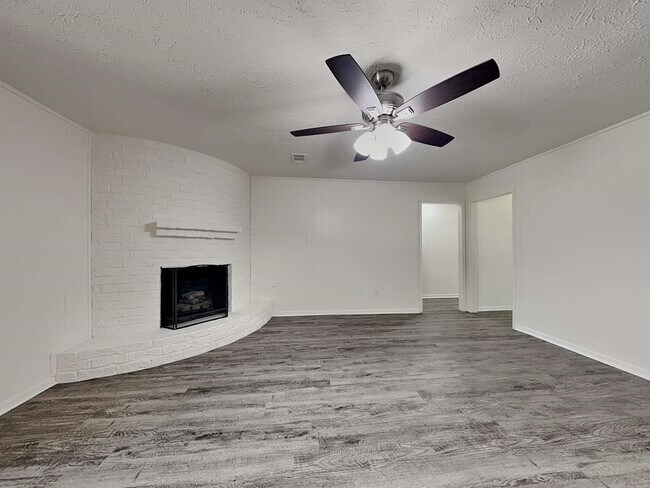 Photo - 18002 Woodgum Dr