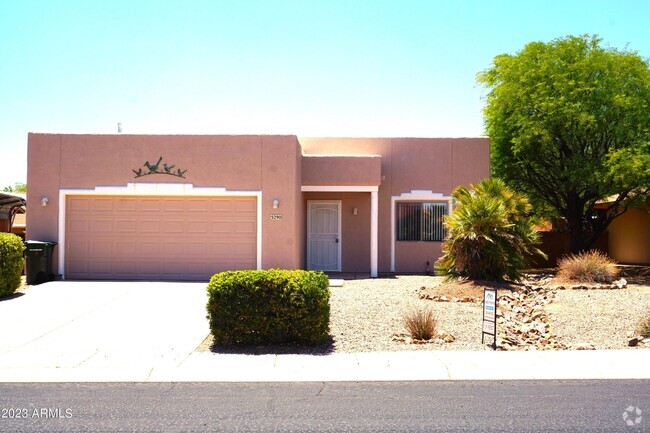 Building Photo - 5290 Highland Shadows Dr Rental