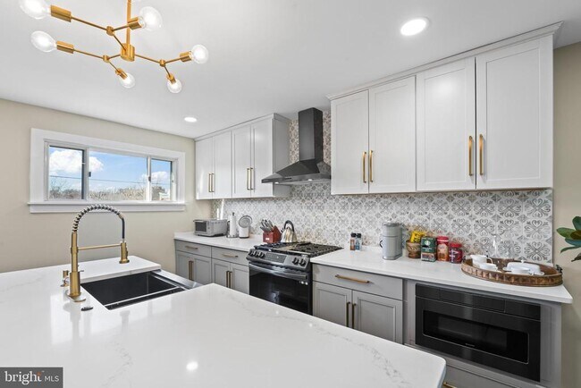 Photo - 4226 14th St NE