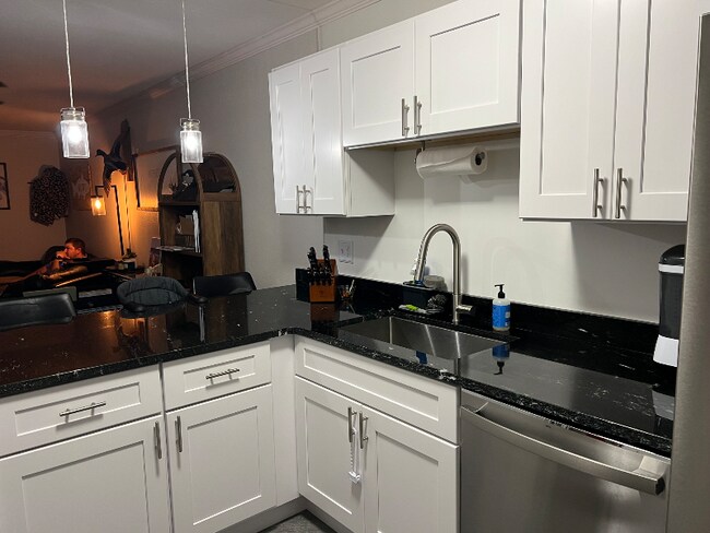 Photo - 214 W Kitty Hawk Rd