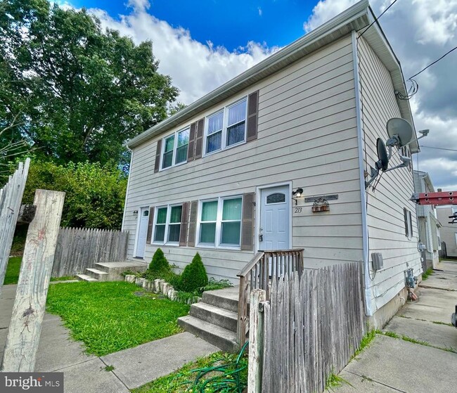 Building Photo - 213 N Black Horse Pike Rental