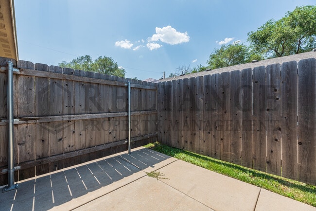 Photo - 4206 Newell St