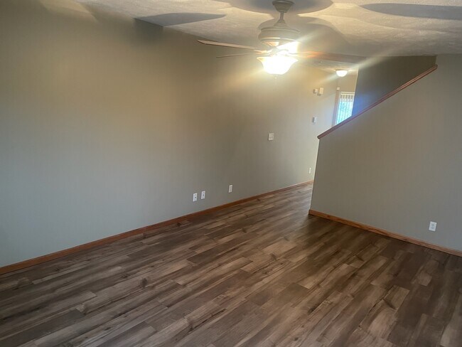 Photo - 6630 Shadow Pines Place