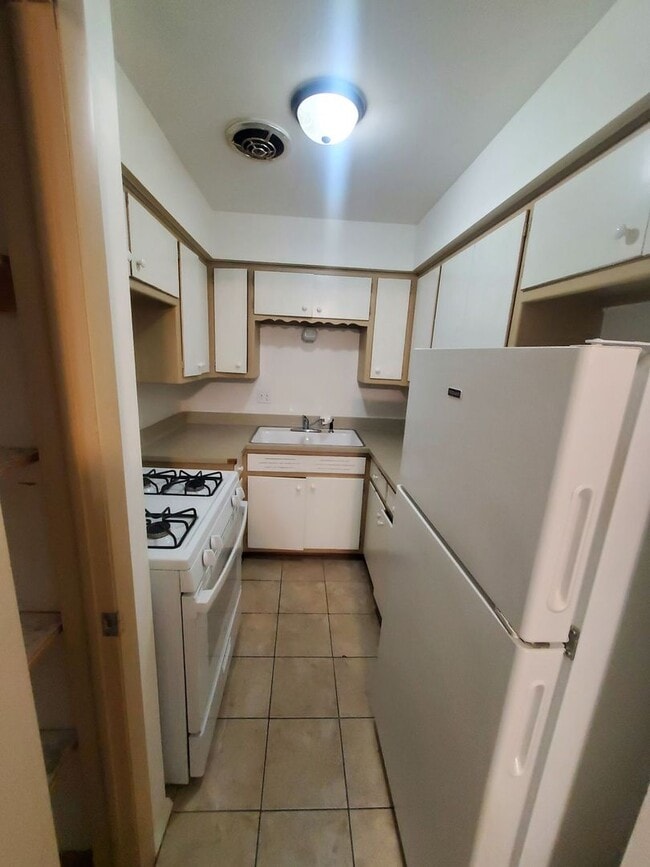 Photo - 4454 S 14th St Unit 2