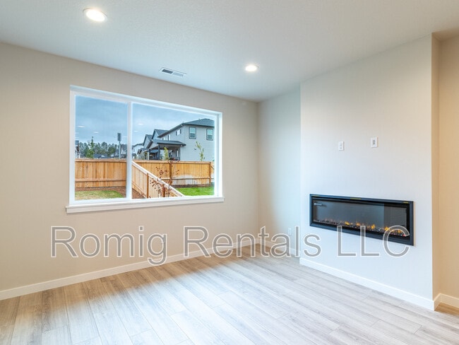 Photo - 18609 NE 44th Ave