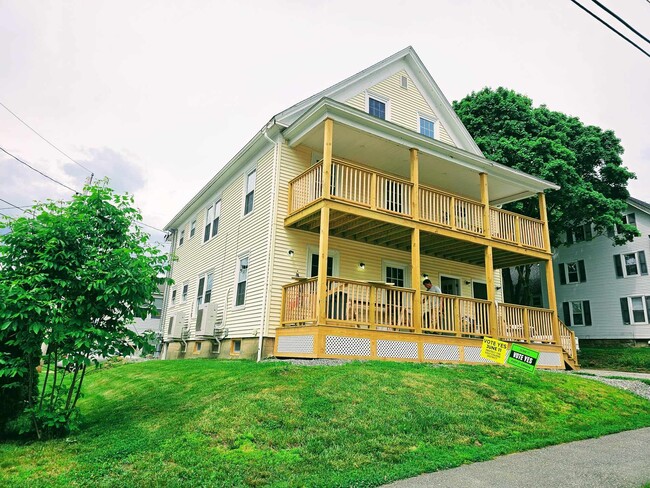 Building Photo - 149 North St Unit 1 Rental