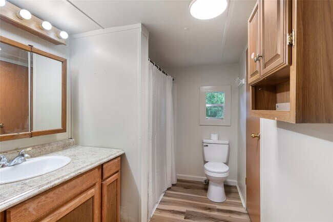 Photo - 204 1/2 Kerry Rd