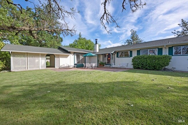 Photo - 7744 St Helena Hwy