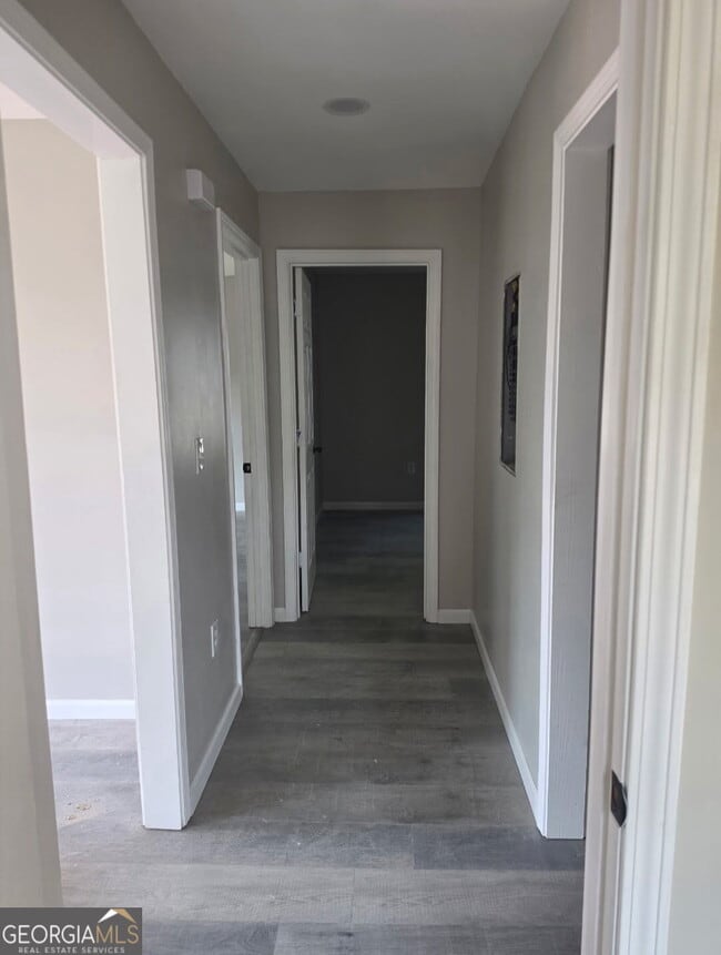 Photo - 202 Barton Dr