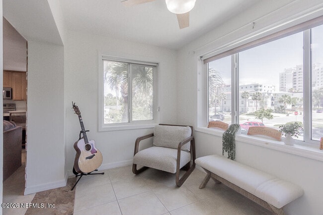 Photo - 210 11th St N Unidad 208
