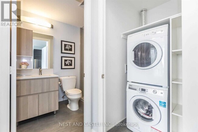 Photo - 36 Park Lawn Rd Unit 902