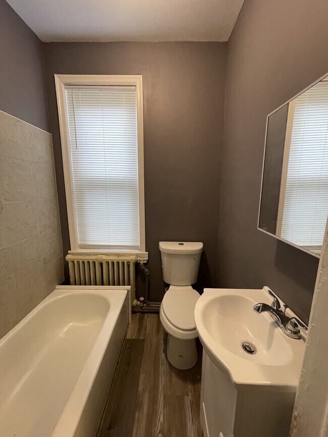 Photo - 3036 N Sydenham St