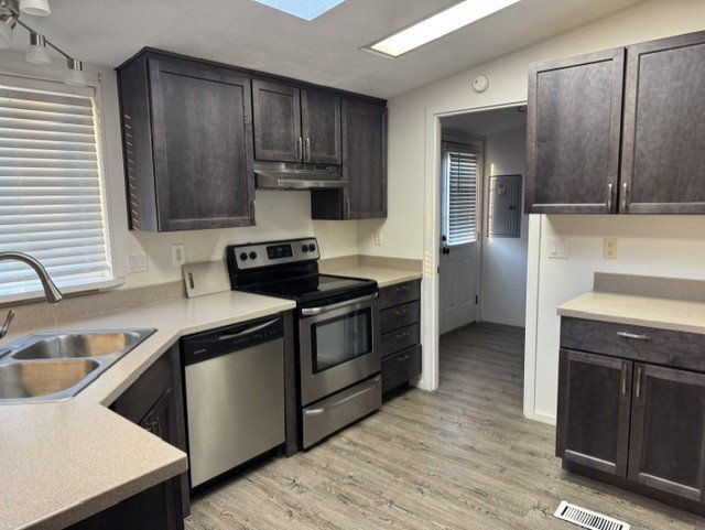 Photo - 255 NW Golden Hills Dr
