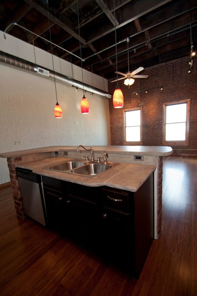 Photo - Union Biscuit Warehouse 207 Unit UB 207