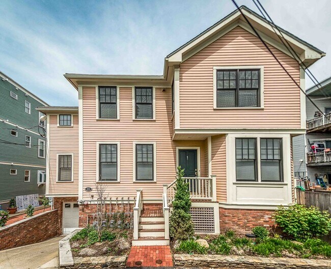Photo - 15 York Pl Townhome