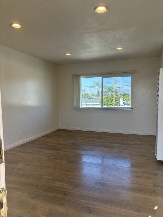 Photo - 7702 Chapman Ave Unit 7702-4