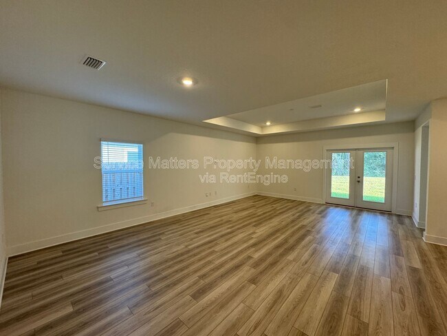 Photo - 5380 Cornwall Dr