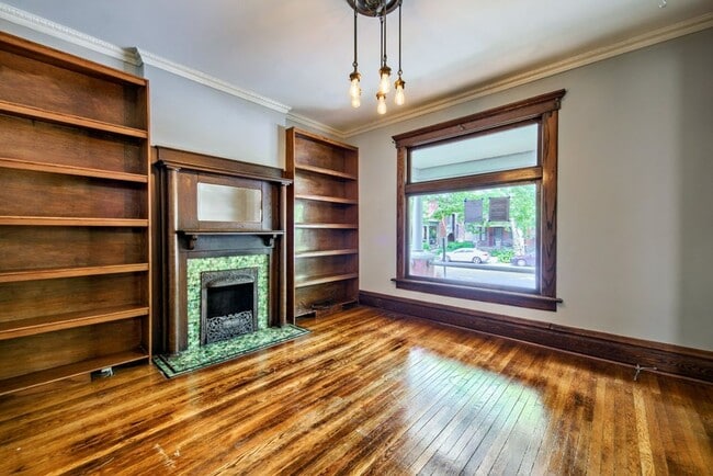 Photo - Short North / Victorian Village Stunning Single Family House!
