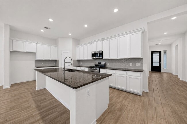 Photo - 6330 Ontario Dr