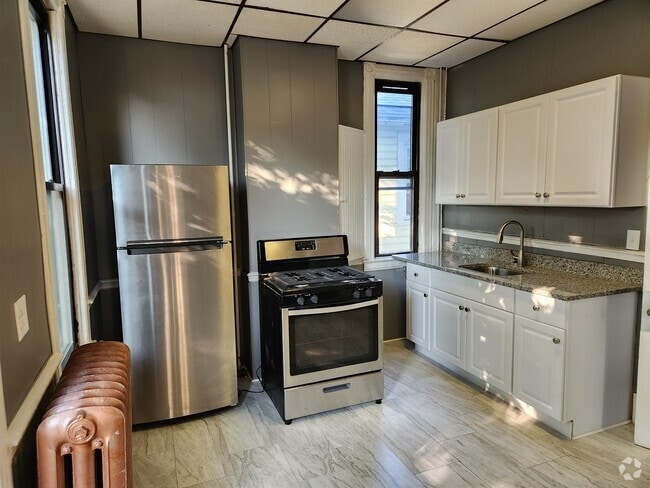 Building Photo - 2201 15th St Rental