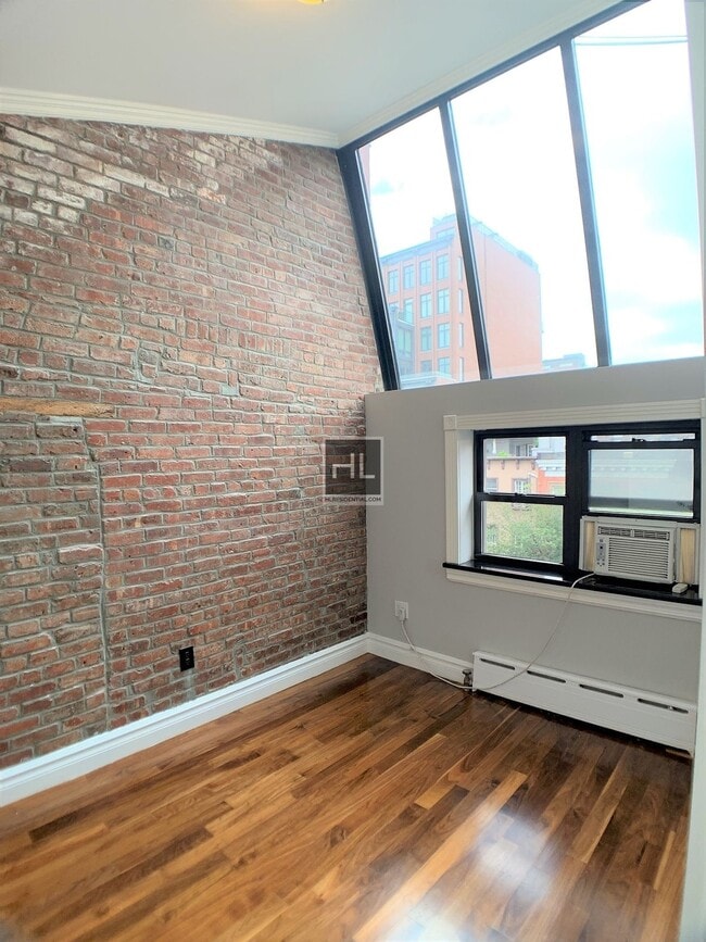 Photo - W 14TH ST. Unit 5B