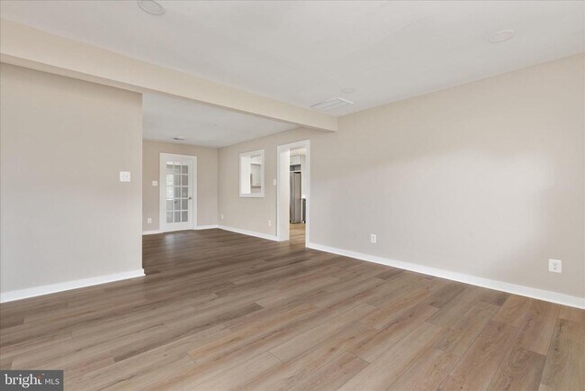 Photo - 14013 Glenkirk Rd