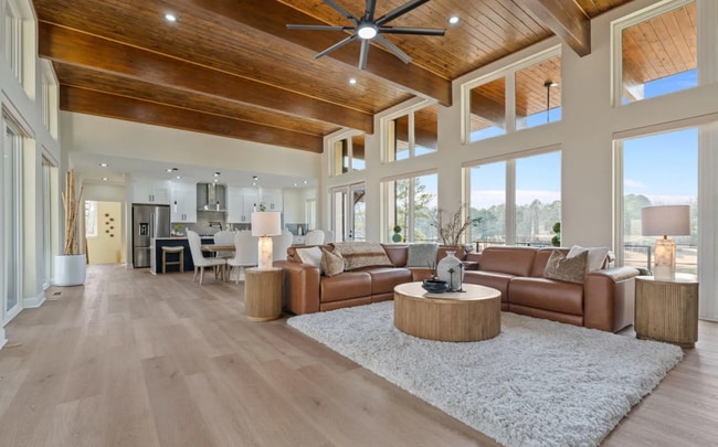 Photo - New Listing!!!