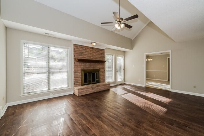 Photo - 6601 Baird Cove