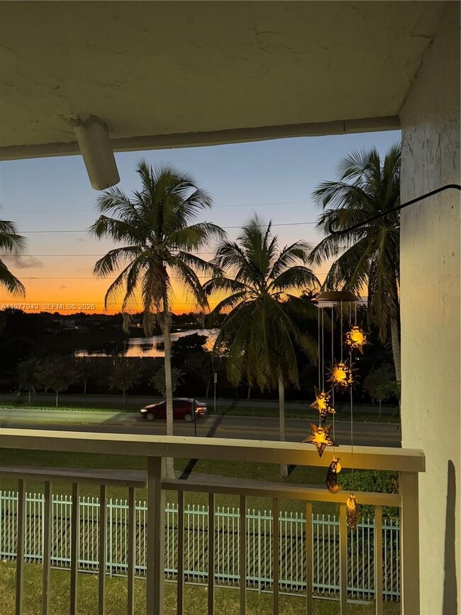 Photo - 8670 SW 212th St Unit 304