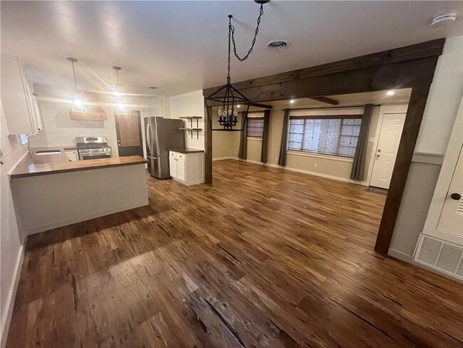 Photo - 30770 Cemetery Rd