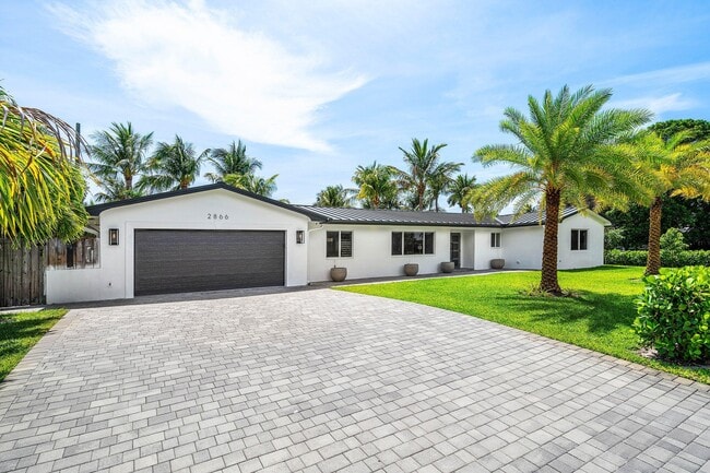 Photo - 2866 SW 8th St