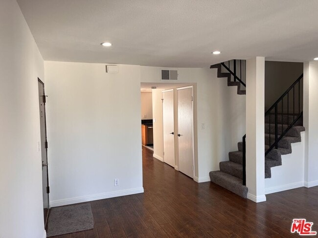 Building Photo - 1818 Garvey Ave Unit H