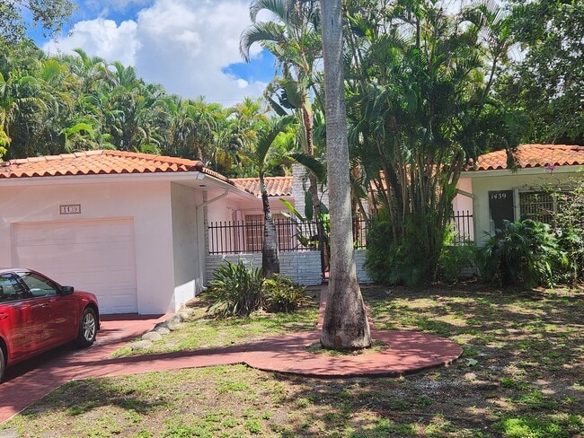Photo - 1439 Miller Rd