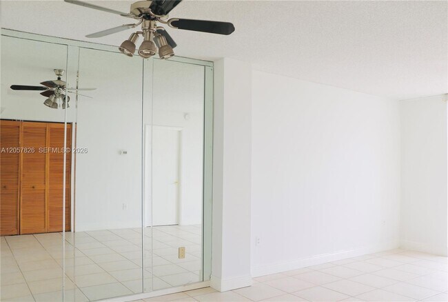 Photo - 6900 Bay Dr Unit 4A