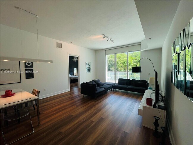 Photo - 15051 Royal Oaks Ln Unidad 102