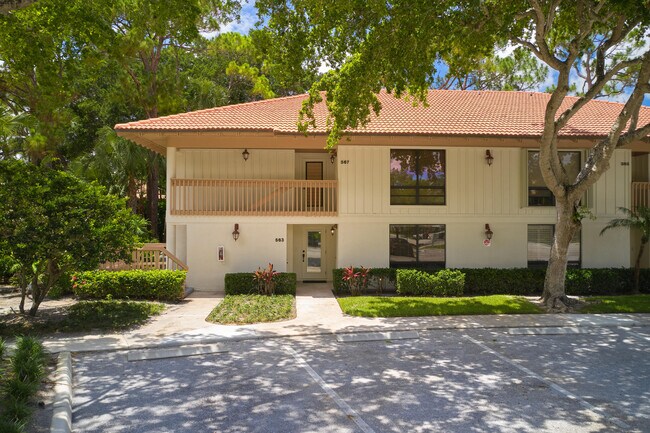 Photo - 563 Brackenwood Pl