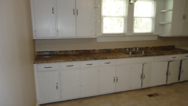 Photo - 901 S Jackson St Unit 4