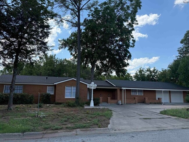 Building Photo - 3005 Moffett Ave Rental