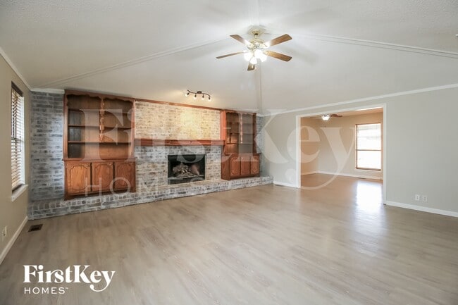 Photo - 2012 Tanglewood Dr